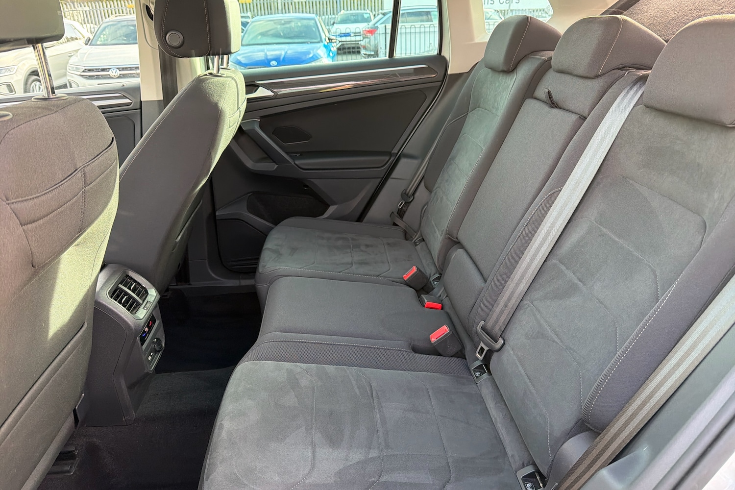 Used Volkswagen Tiguan 2021 for sale - 76674147: Photo 11