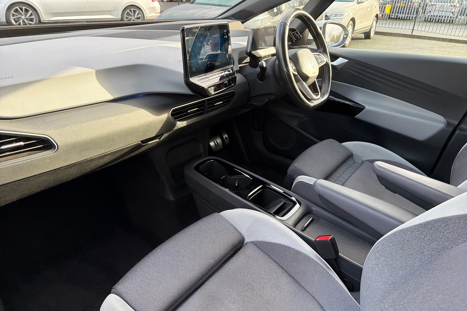 Used Volkswagen ID.3 2021 for sale - 77872027: Photo 2