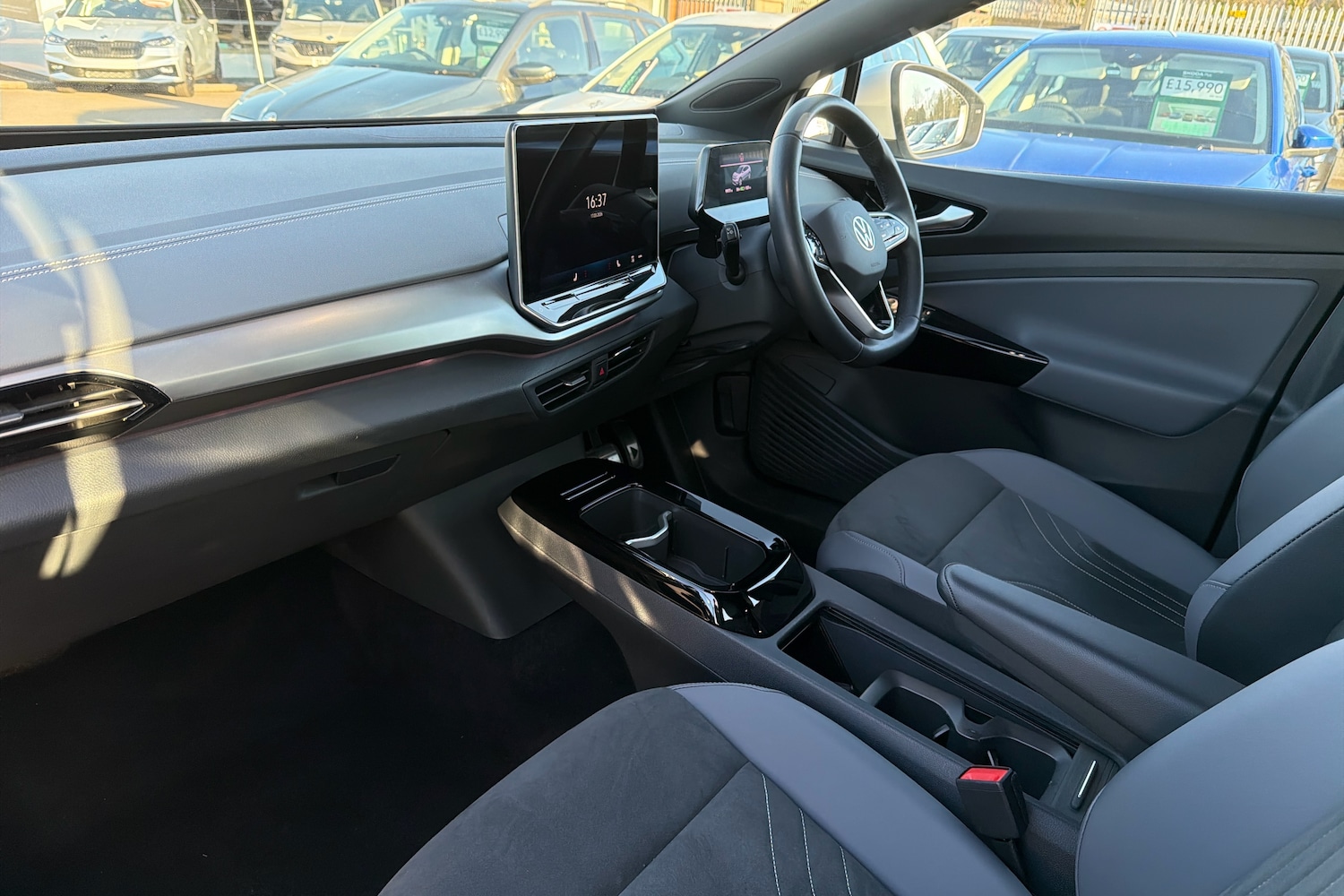 Used Volkswagen ID.4 2024 for sale - 78049381: Photo 2