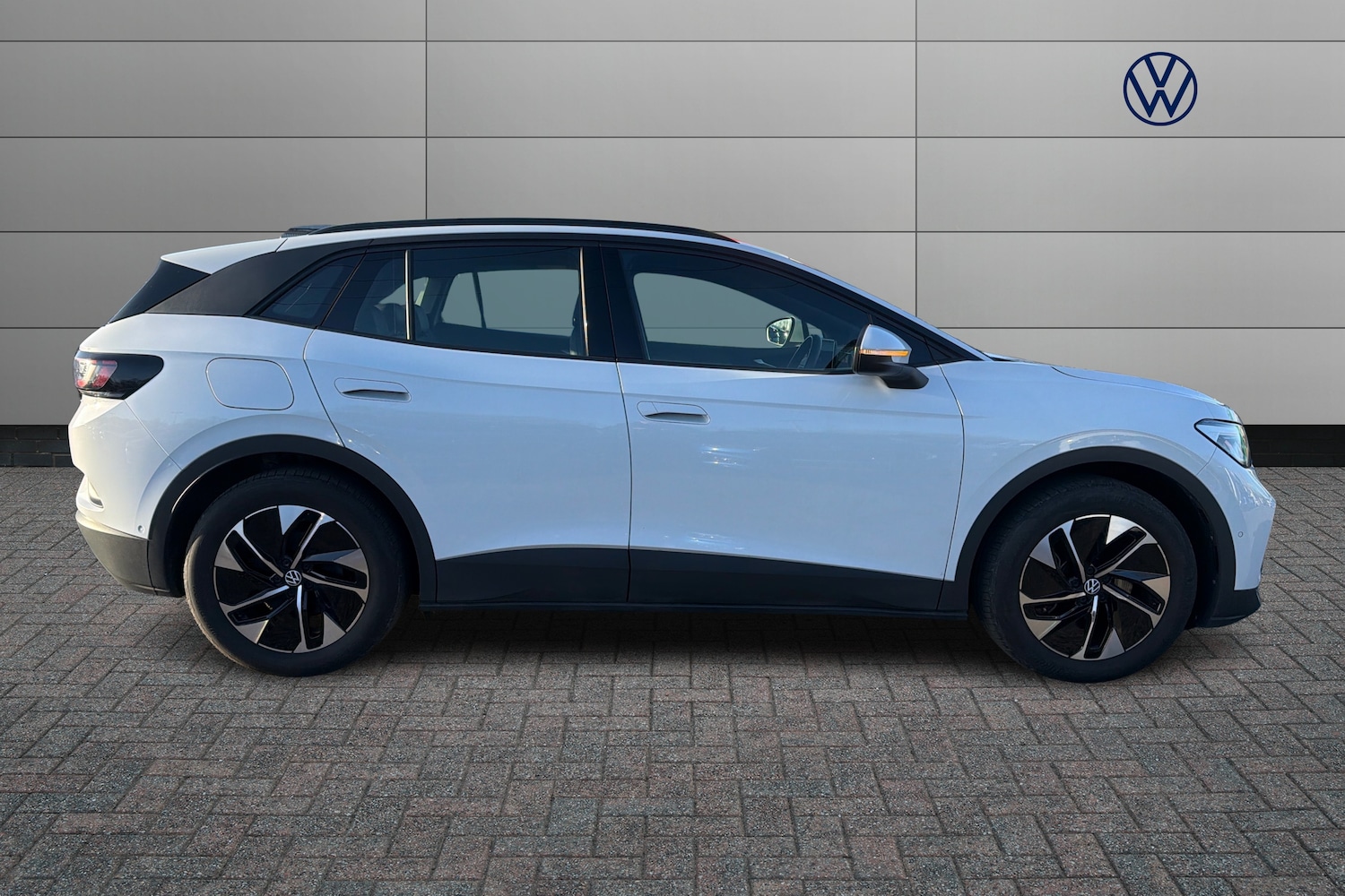 Used Volkswagen ID.4 2024 for sale - 78049381: Photo 4