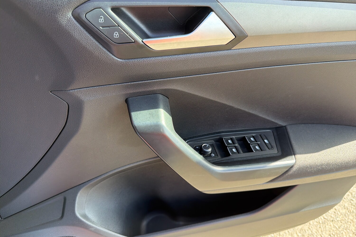 Used Volkswagen T-Roc 2021 for sale - 78027395: Photo 25