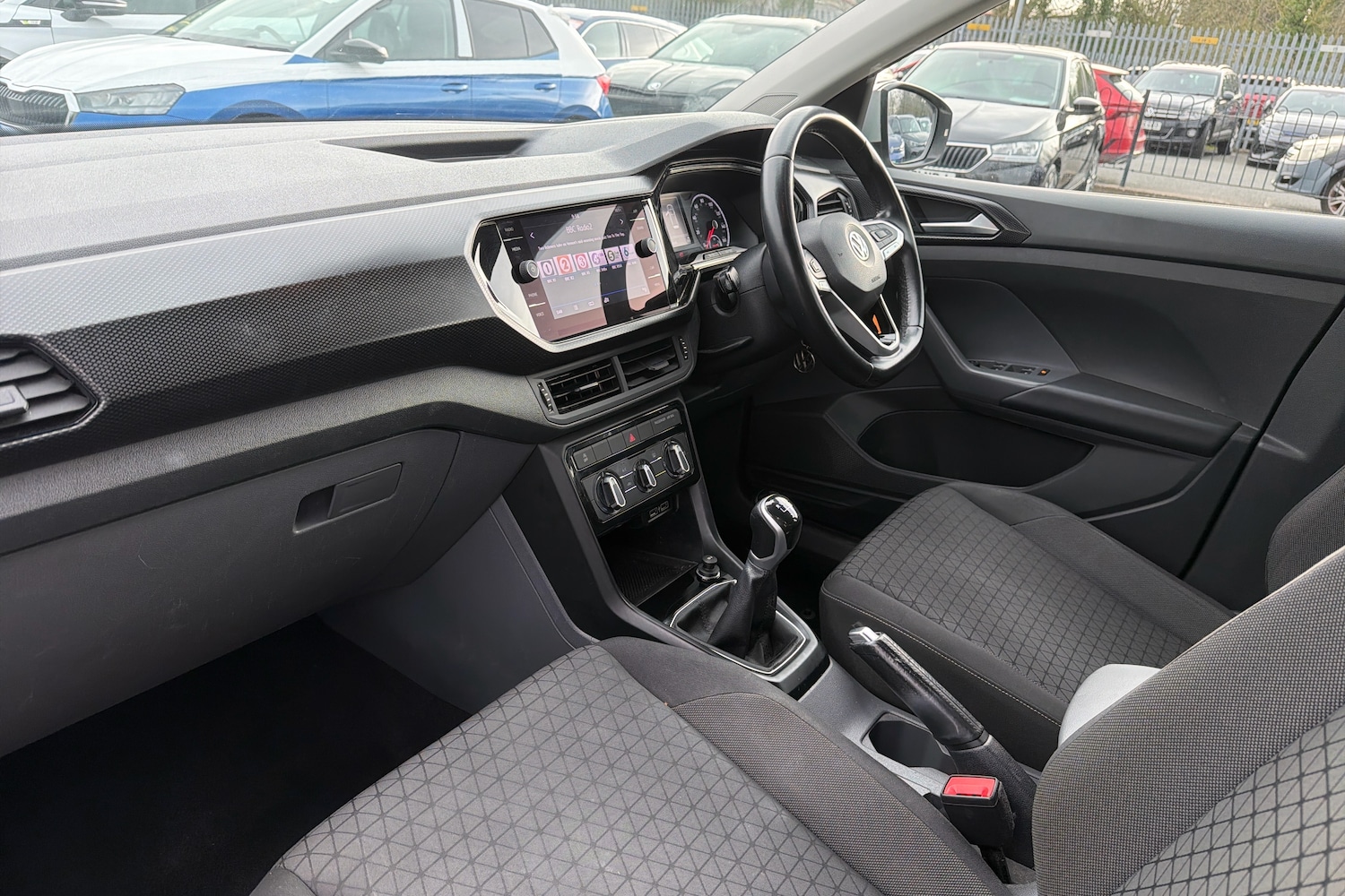 Used Volkswagen T-Cross 2019 for sale - 77755461: Photo 2