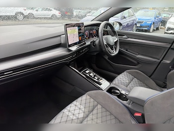Used Volkswagen Golf 2025 for sale - 78476156: Photo