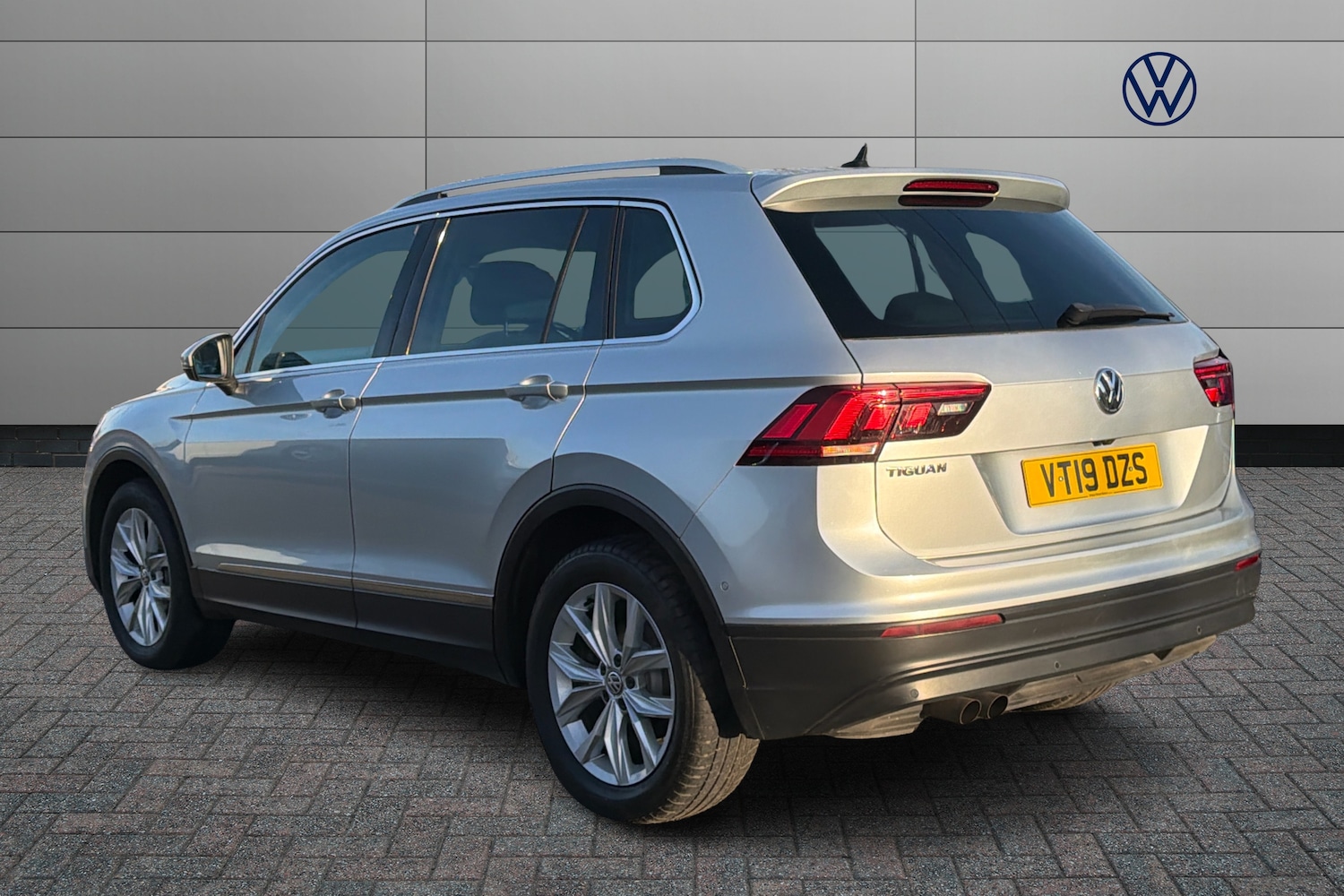 Used Volkswagen Tiguan 2019 for sale - 77770814: Photo 3