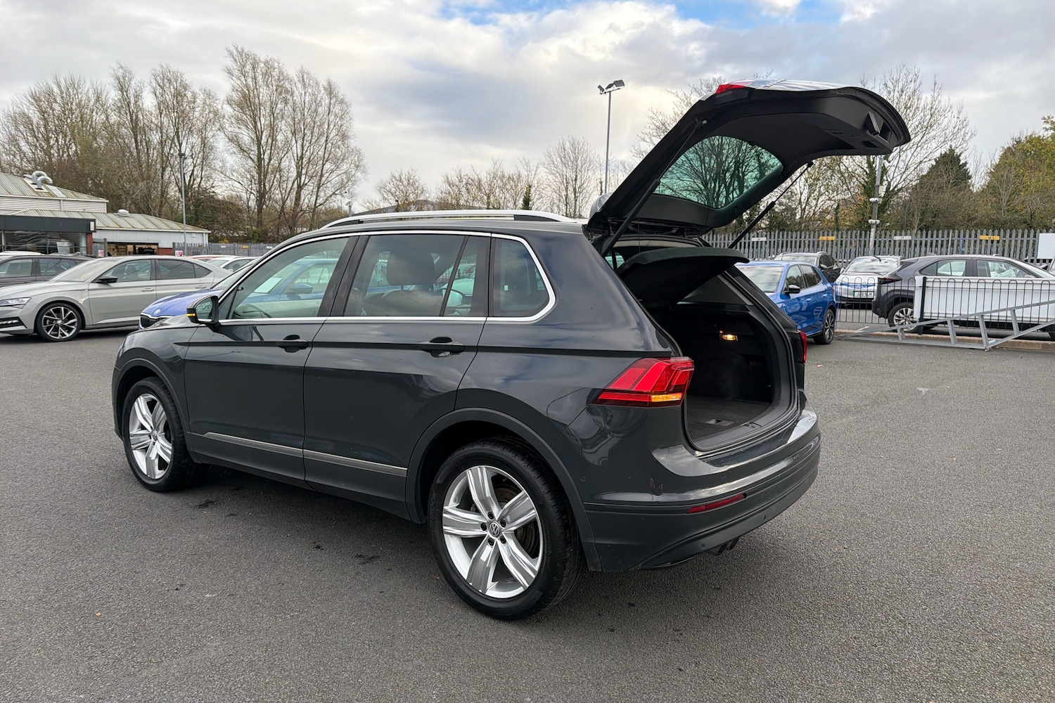 Used Volkswagen Tiguan 2020 for sale - 76680784: Photo 13
