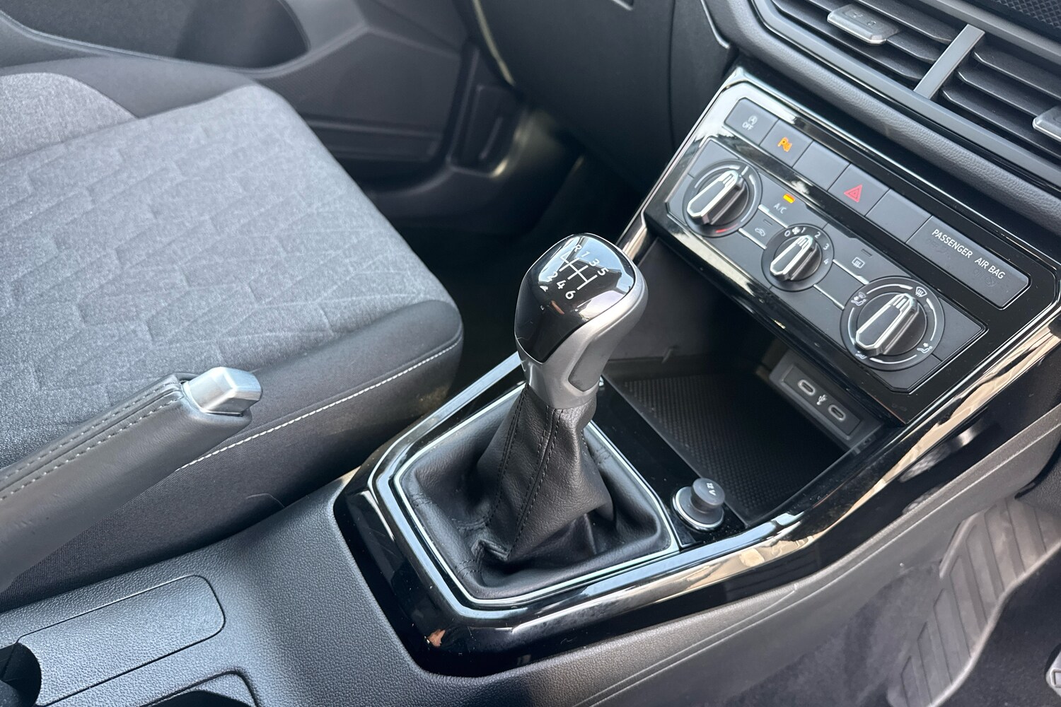 Used Volkswagen T-Cross 2024 for sale - 76676914: Photo 10