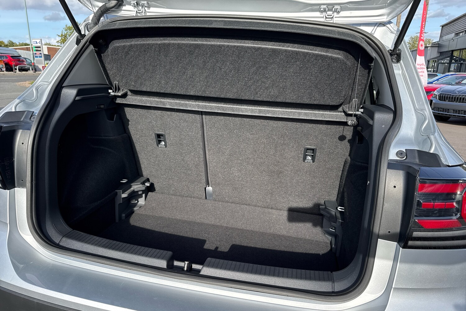 Used Volkswagen T-Cross 2024 for sale - 76676914: Photo 12