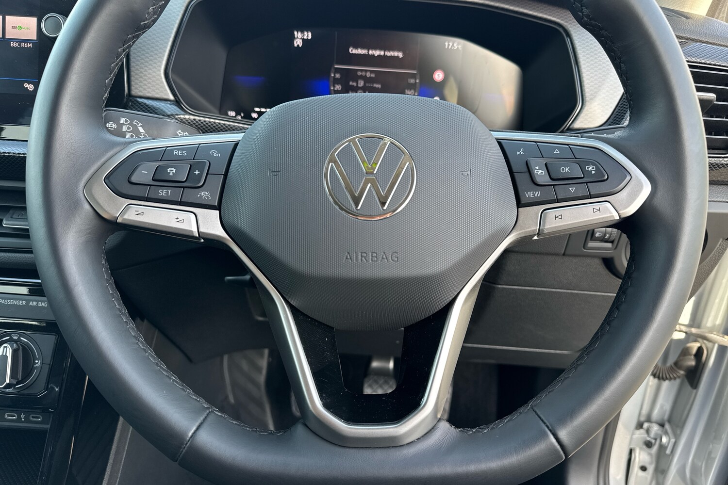 Used Volkswagen T-Cross 2024 for sale - 76676914: Photo 16