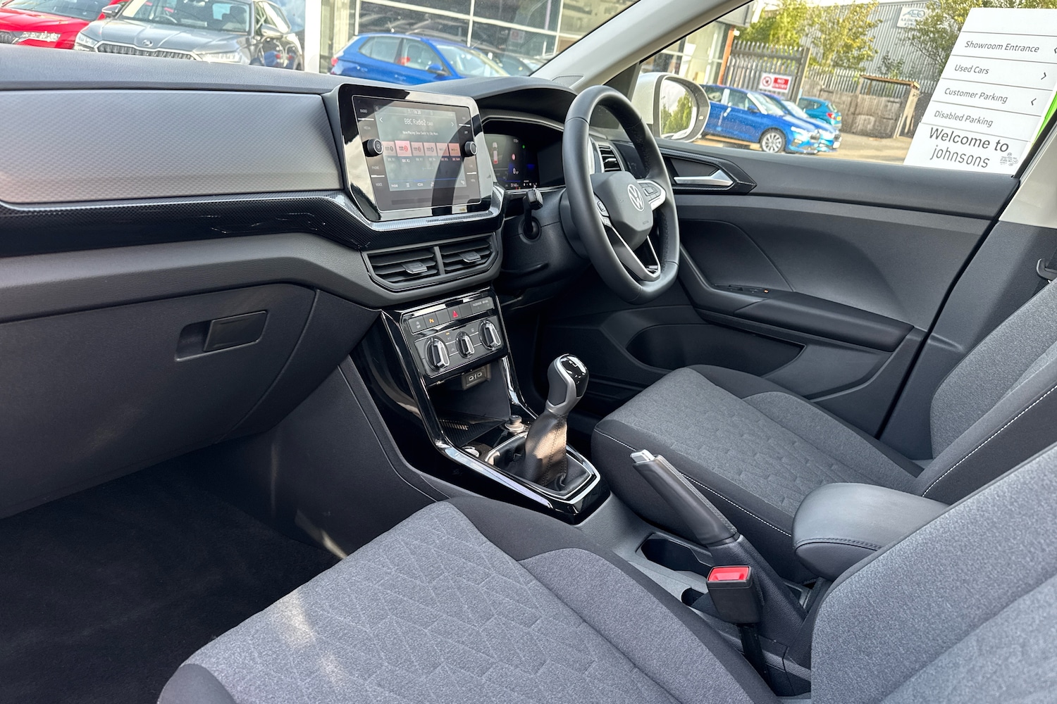 Used Volkswagen T-Cross 2024 for sale - 76676914: Photo 2