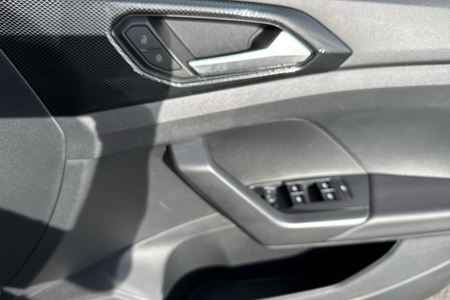 Used Volkswagen T-Cross 2024 for sale - 76676914: Photo 25