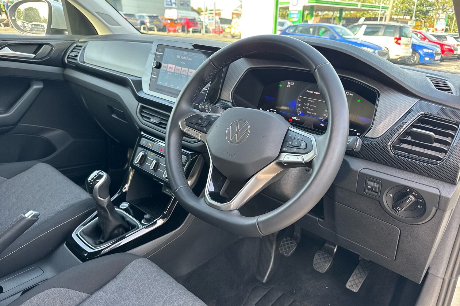 Used Volkswagen T-Cross 2024 for sale - 76676914: Photo 6