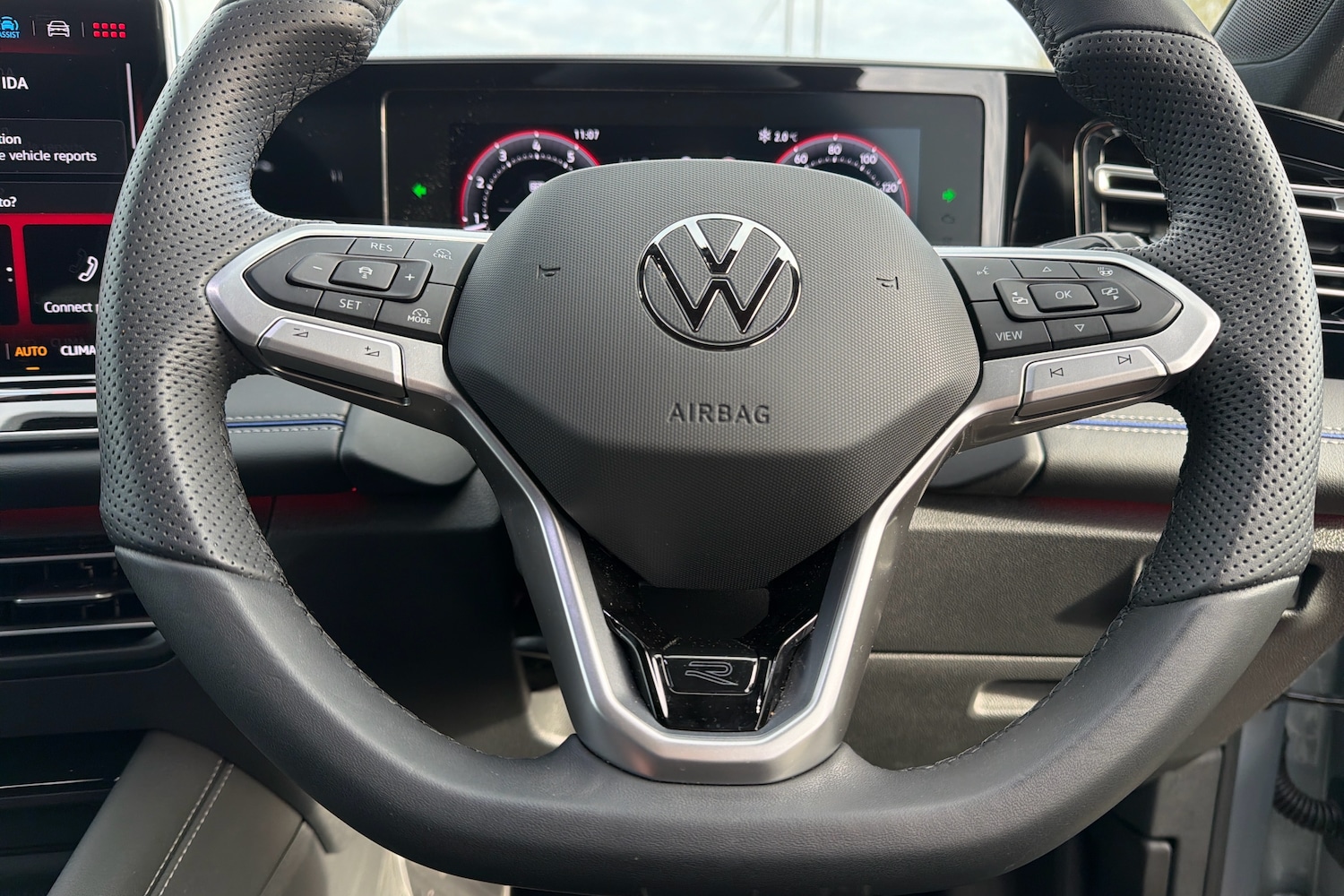 Used Volkswagen Tiguan 2025 for sale - 76679202: Photo 15