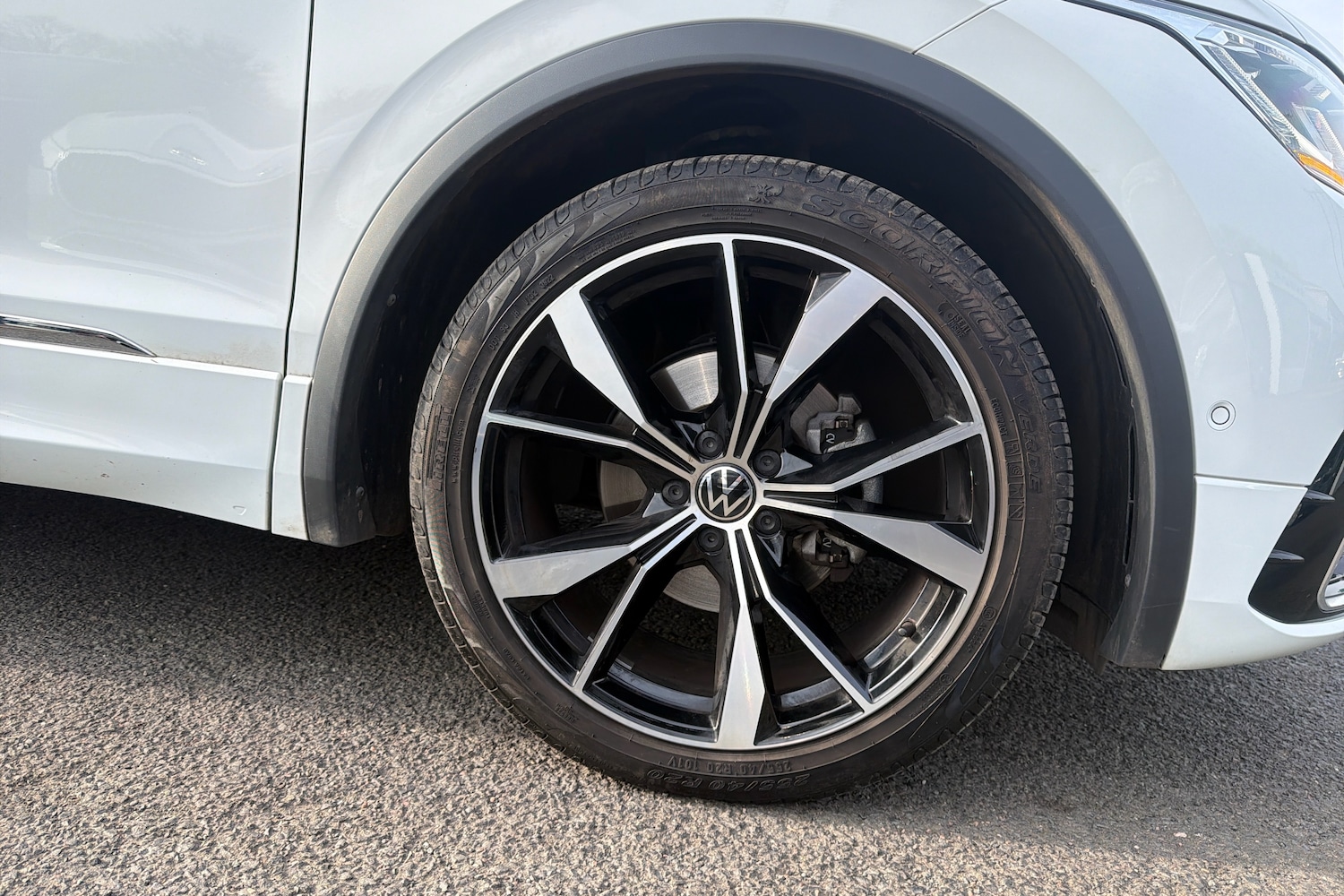 Used Volkswagen Tiguan 2023 for sale - 78137182: Photo 5