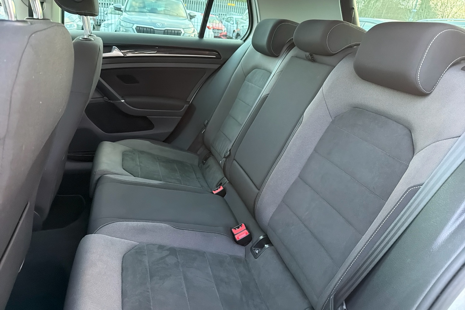 Used Volkswagen Golf 2018 for sale - 77042704: Photo 11