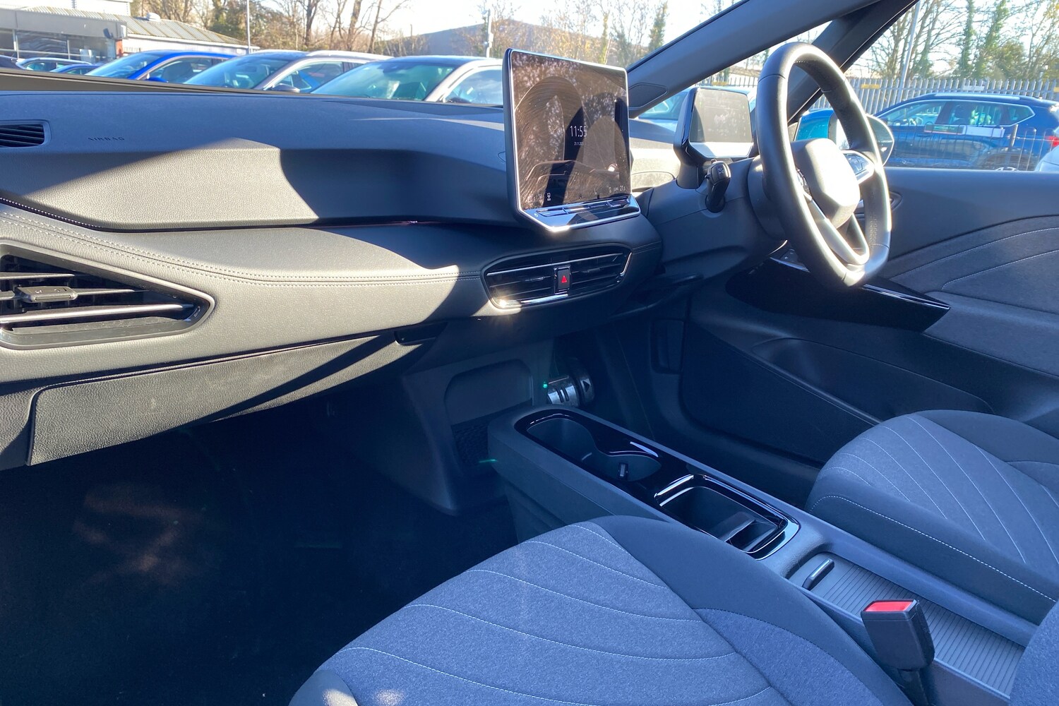 Used Volkswagen ID.3 2025 for sale - 76678525: Photo 2