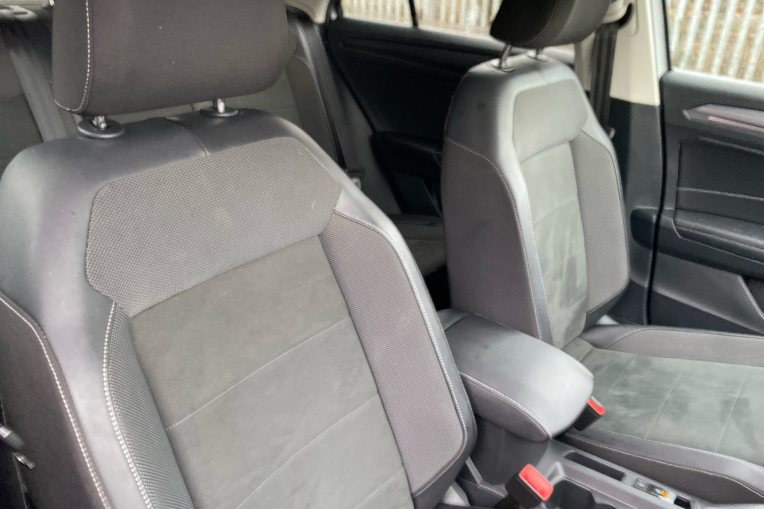 Used Volkswagen T-Roc 2024 for sale - 77256196: Photo 25