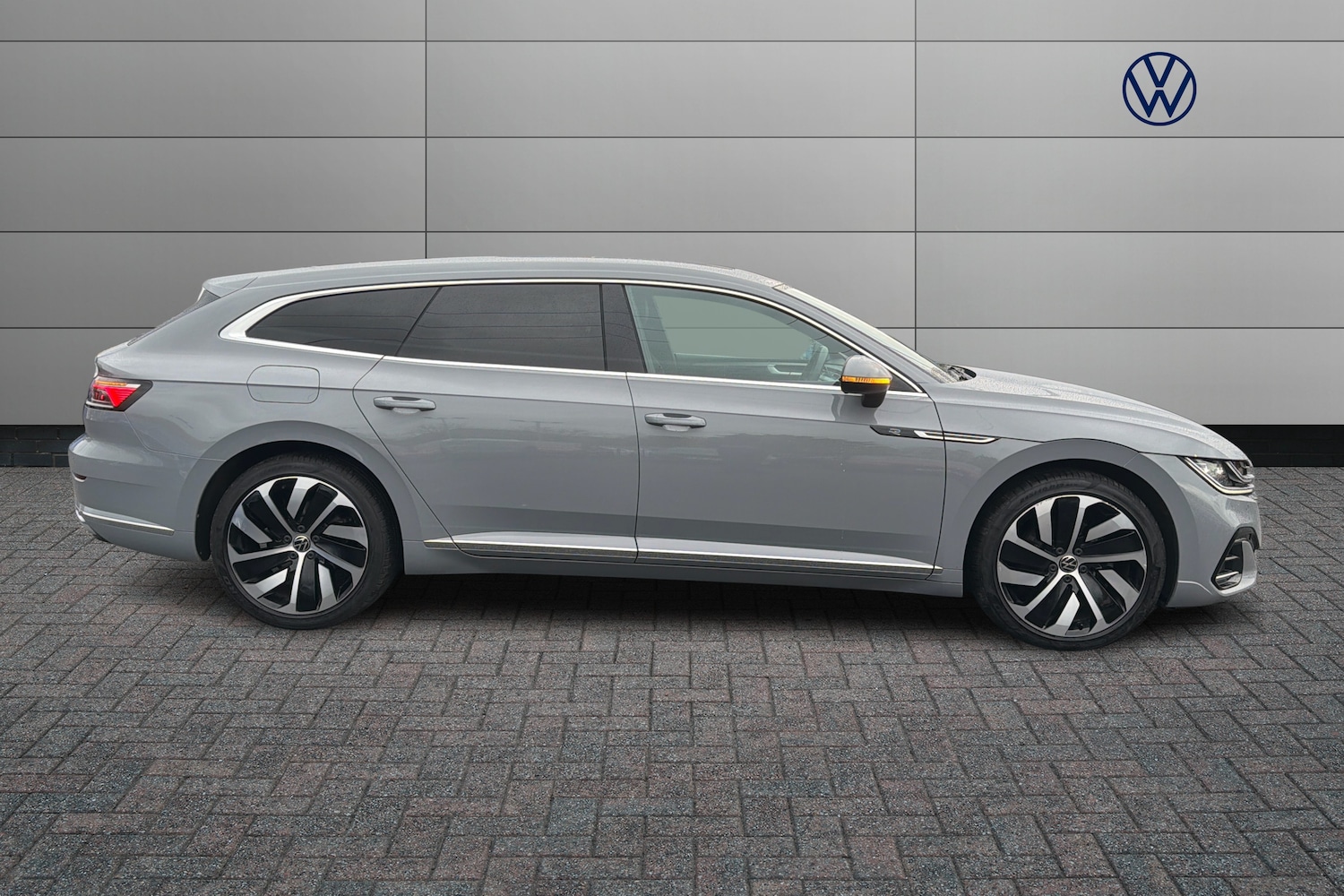Used Volkswagen Arteon 2024 for sale - 76678303: Photo 4