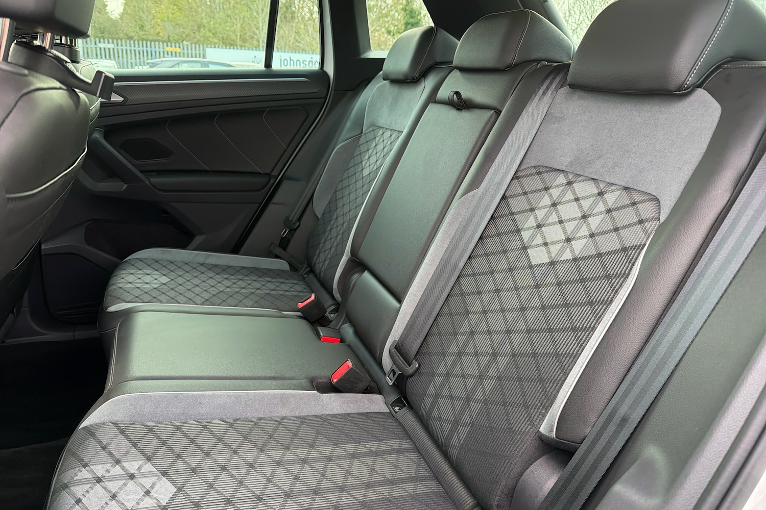 Used Volkswagen Tiguan 2023 for sale - 76676405: Photo 11