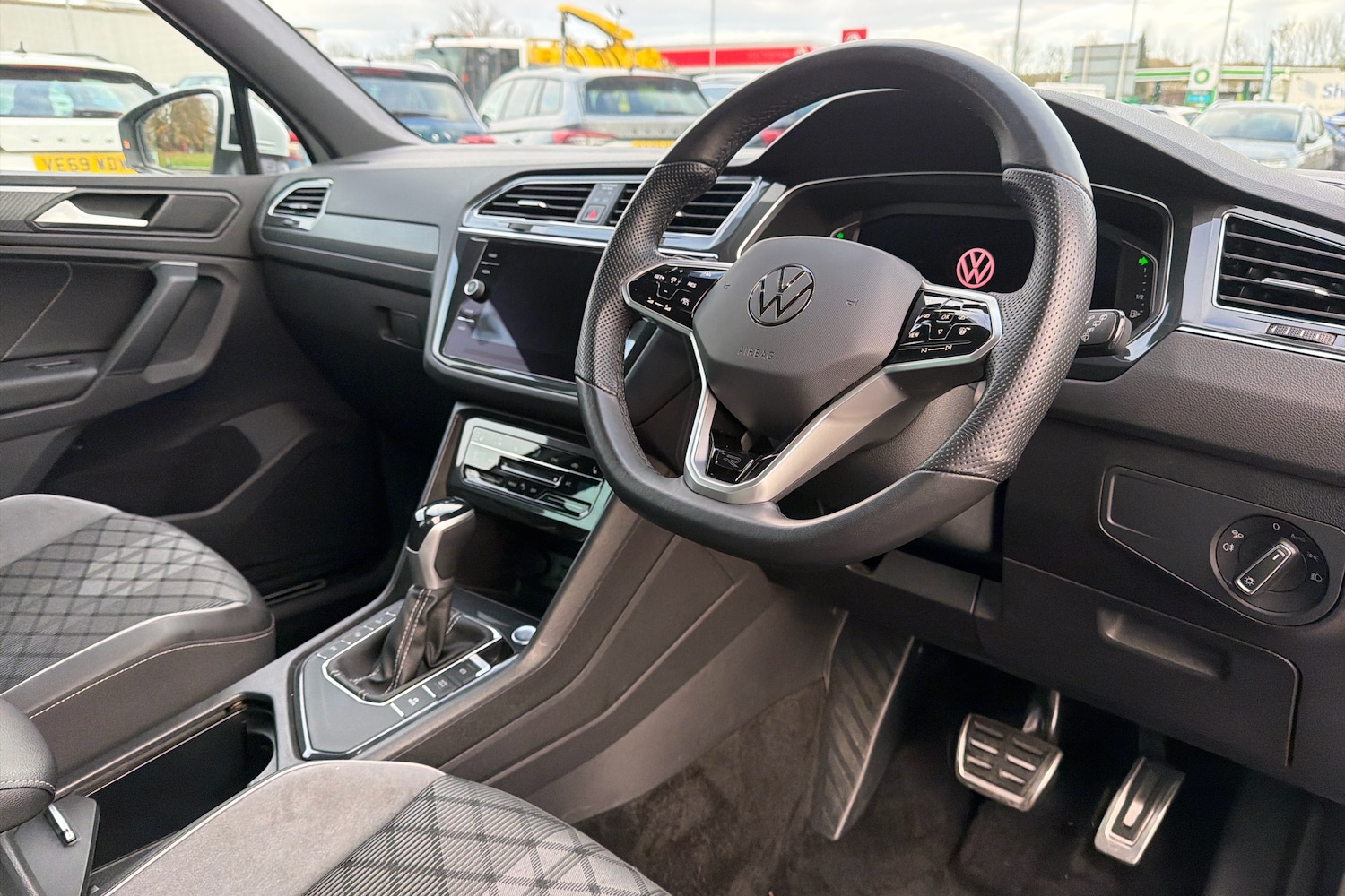 Used Volkswagen Tiguan 2023 for sale - 76676405: Photo 6