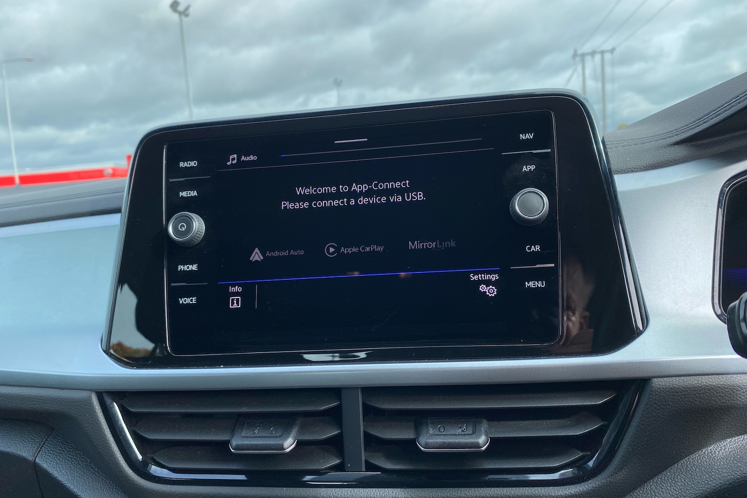 Used Volkswagen T-Roc 2022 for sale - 76675027: Photo 17