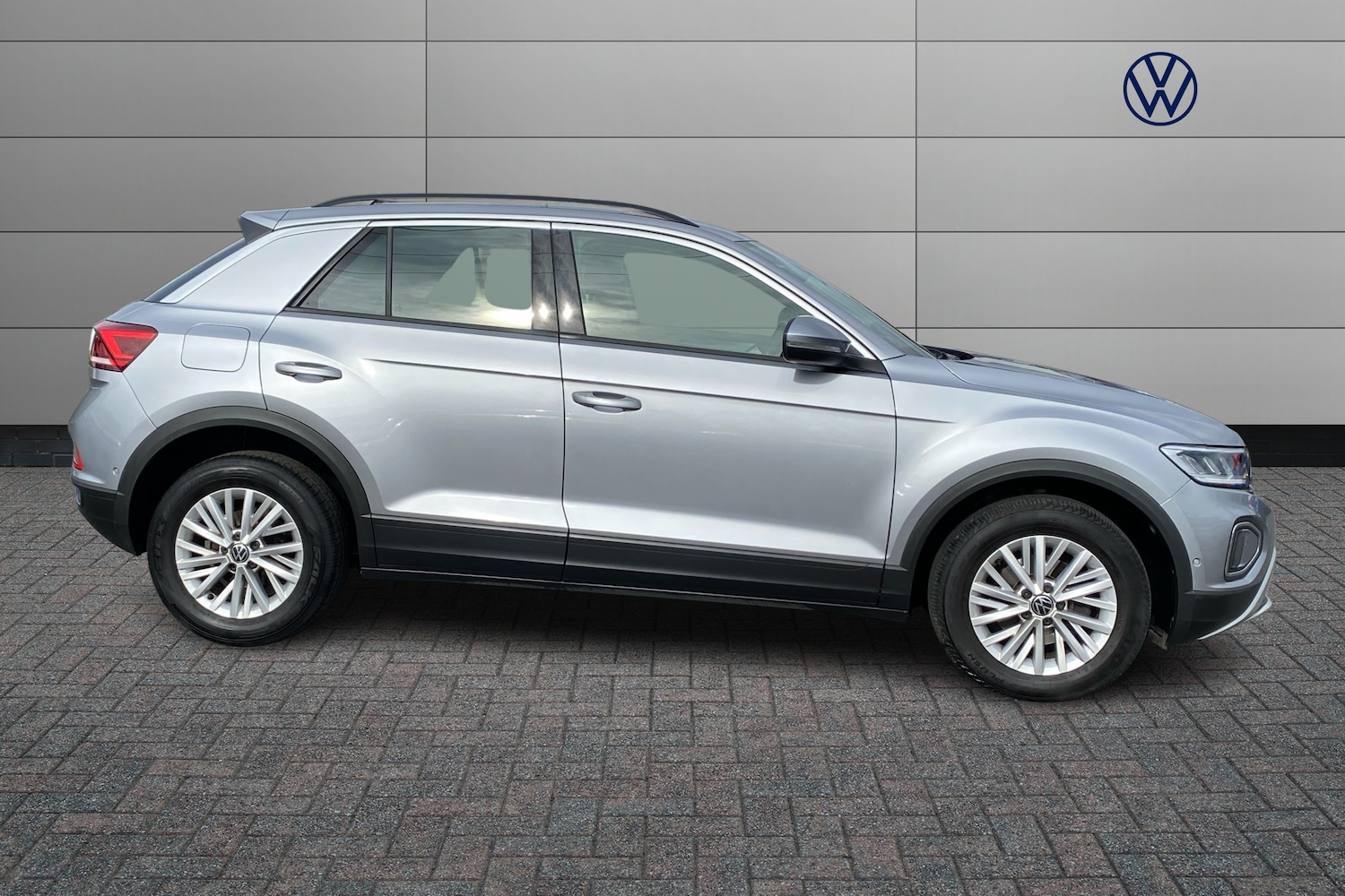 Used Volkswagen T-Roc 2022 for sale - 76675027: Photo 4