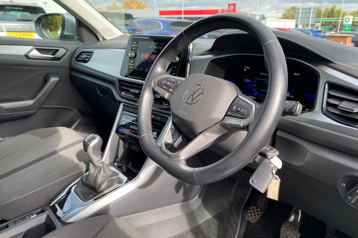 Used Volkswagen T-Roc 2022 for sale - 76675027: Photo 6