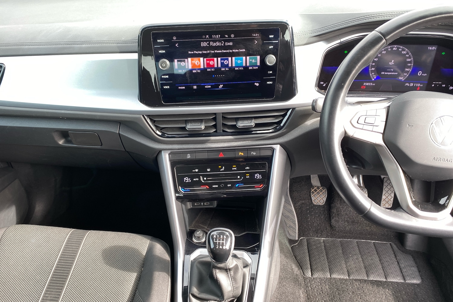 Used Volkswagen T-Roc 2022 for sale - 76675027: Photo 8