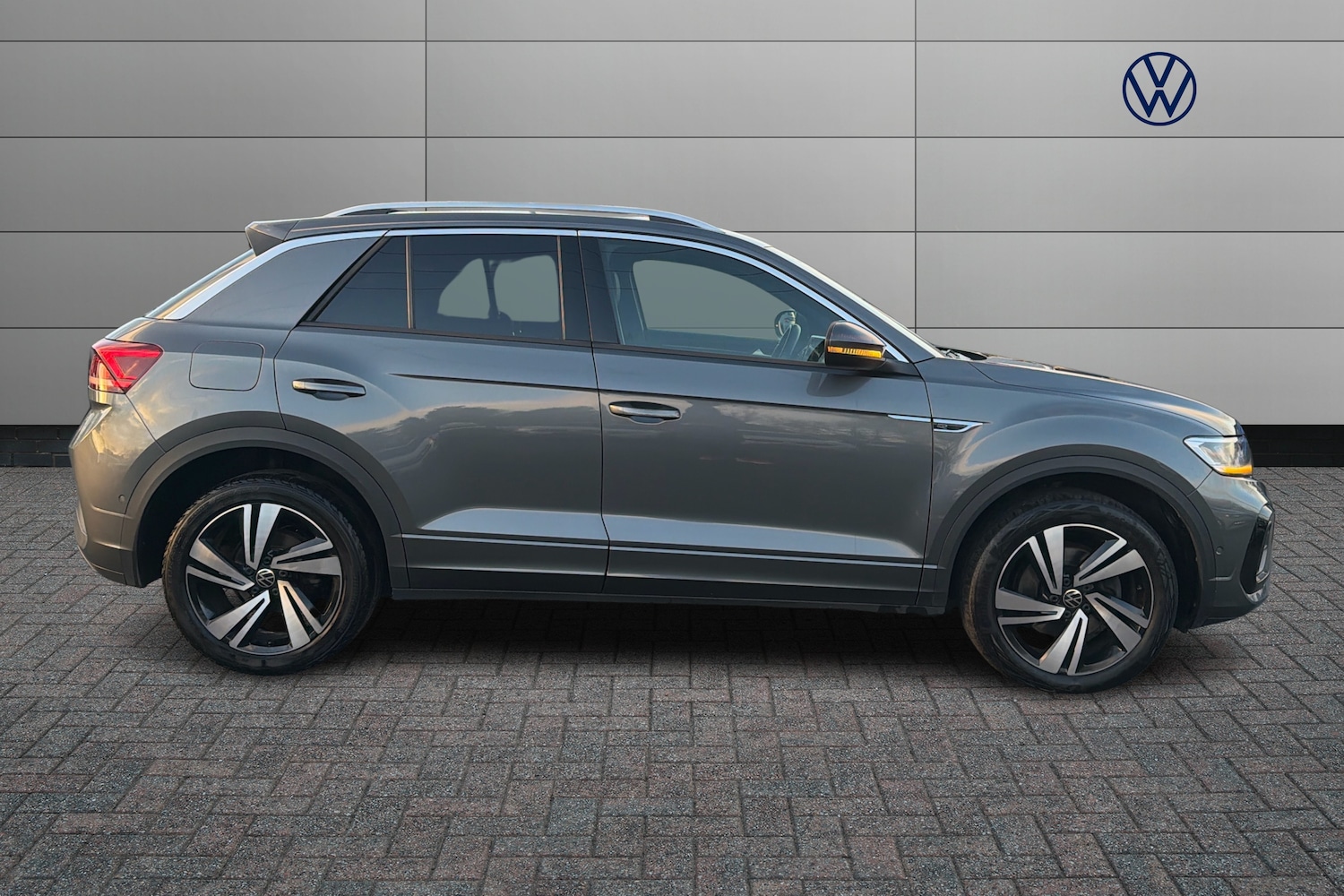 Used Volkswagen T-Roc 2022 for sale - 76951365: Photo 4