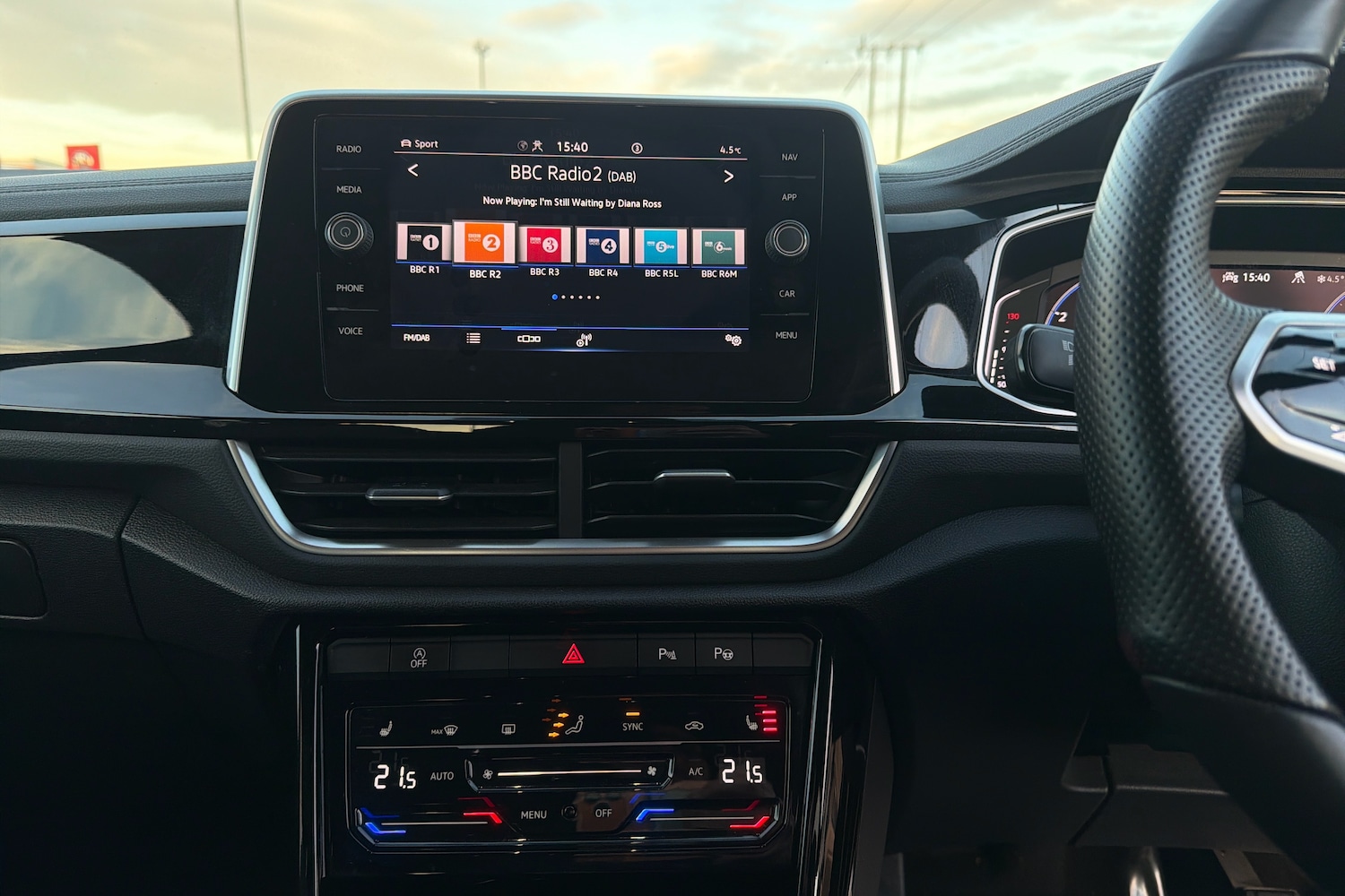 Used Volkswagen T-Roc 2022 for sale - 76951365: Photo 9