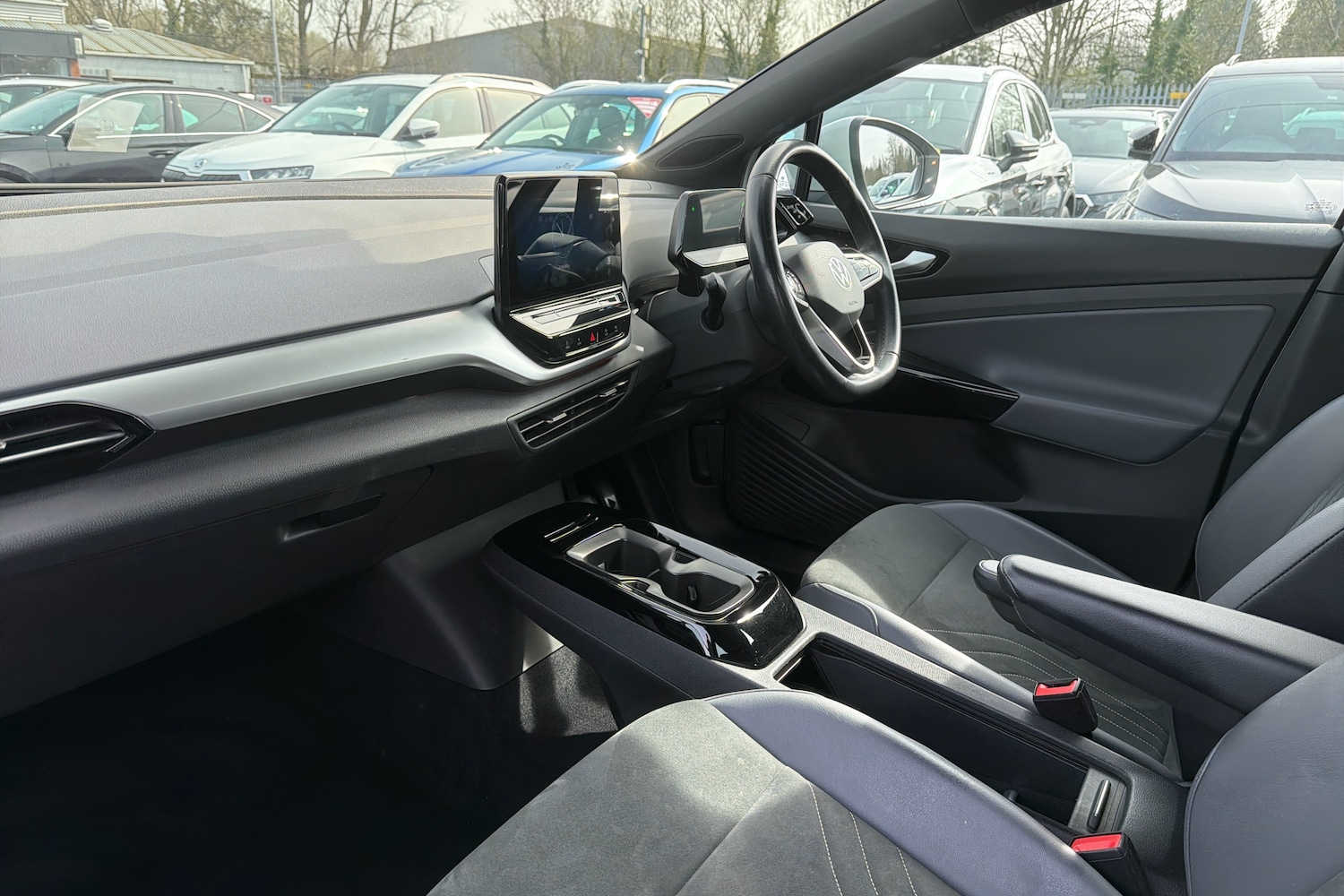 Used Volkswagen ID.4 2022 for sale - 78008964: Photo 2