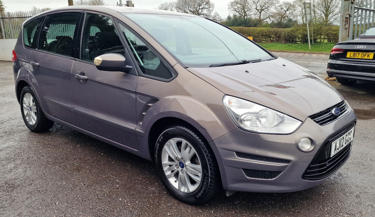 Used Ford S-Max 2012 for sale - 78027532: Photo 2