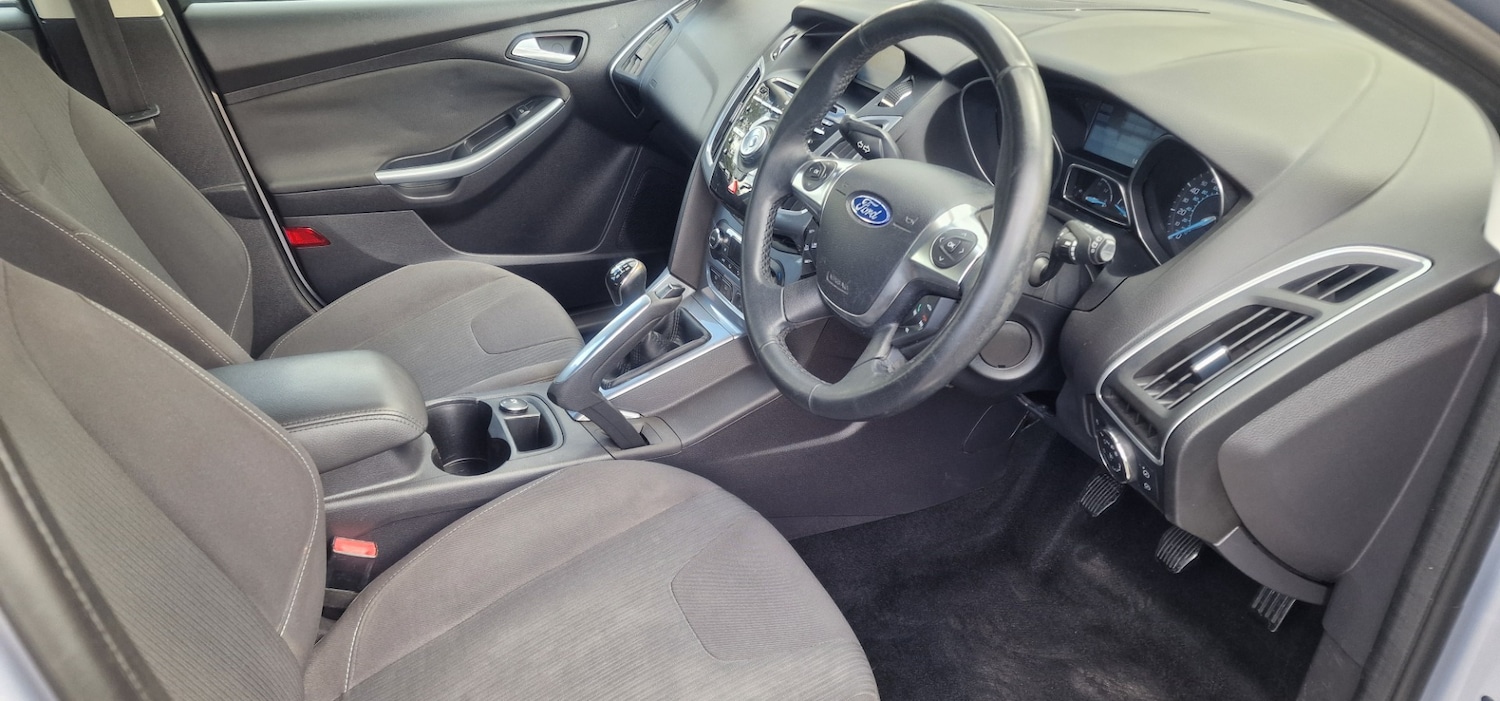 Used Ford Focus 2011 for sale - 75904359: Photo 10