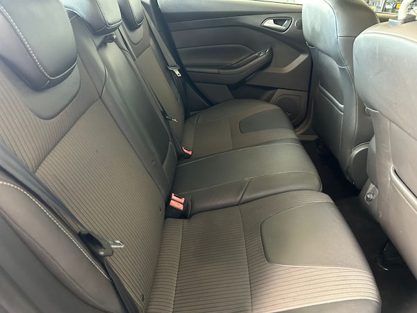 Used Ford Focus 2014 for sale - 75096192: Photo 16