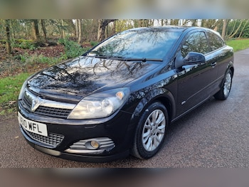 Used Vauxhall Astra 2010 for sale - 76576576: Photo
