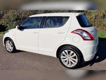 Used Suzuki Swift 2015 for sale - 75984621: Photo