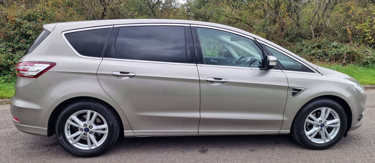Used Ford S-Max 2015 for sale - 76230126: Photo 10