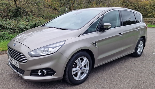 Used Ford S-Max 2015 for sale - 76230126: Photo 2
