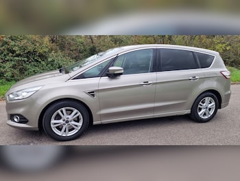 Used Ford S-Max 2015 for sale - 76230126: Photo 3