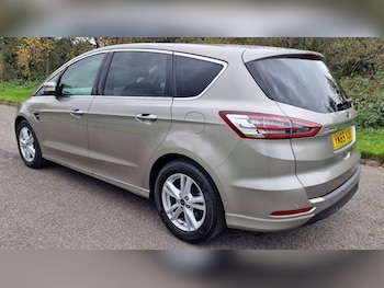 Used Ford S-Max 2015 for sale - 76230126: Photo 4