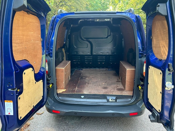 Used Ford Transit Courier 2016 for sale - 75497404: Photo 12