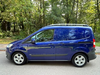 Used Ford Transit Courier 2016 for sale - 75497404: Photo