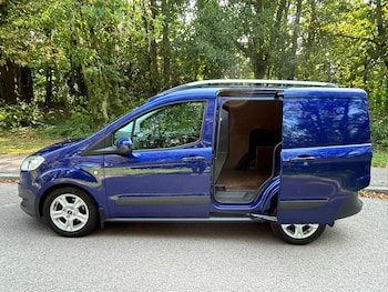 Used Ford Transit Courier 2016 for sale - 75497404: Photo