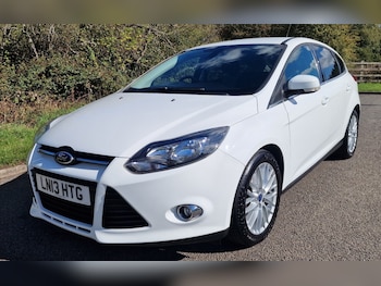 2013 (13) - 1.0 125 EcoBoost Zetec 5dr