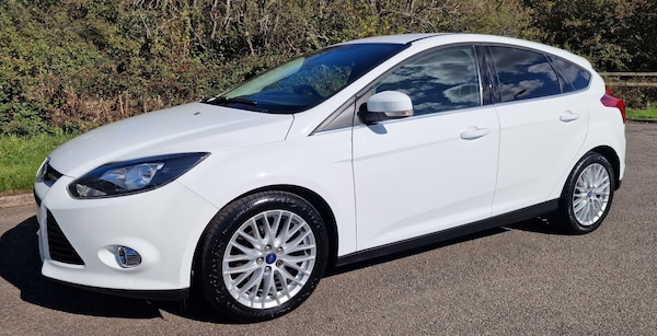 Used Ford Focus 2013 for sale - 76063744: Photo 3
