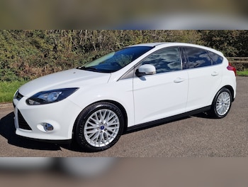 Used Ford Focus 2013 for sale - 76063744: Photo 3