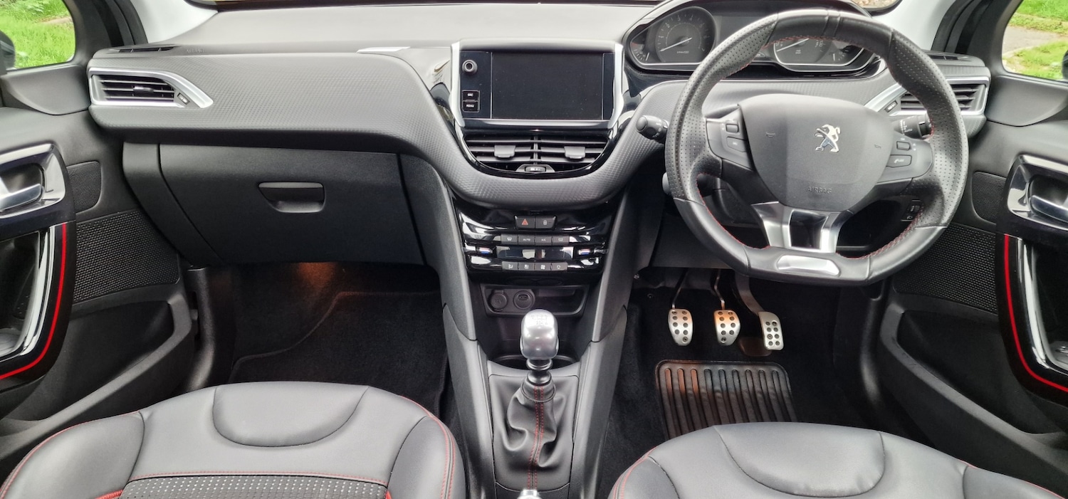 Used Peugeot 208 2019 for sale - 76274880: Photo 12