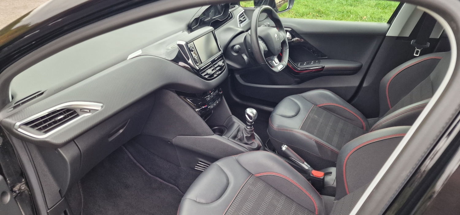 Used Peugeot 208 2019 for sale - 76274880: Photo 14