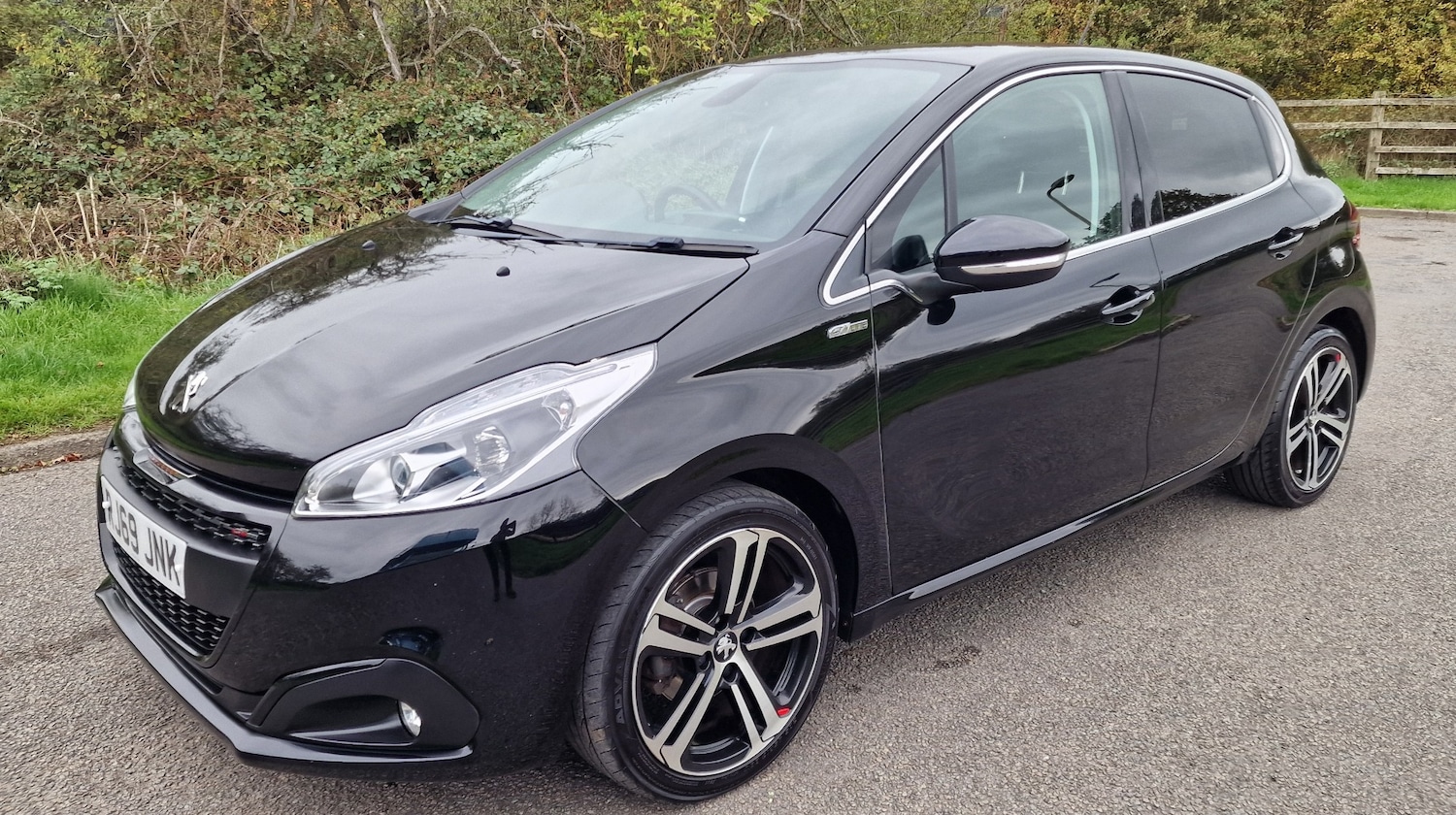 Used Peugeot 208 2019 for sale - 76274880: Photo 2