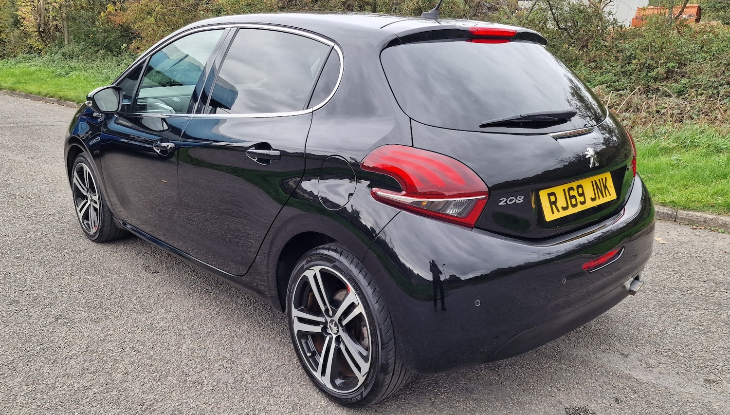 Used Peugeot 208 2019 for sale - 76274880: Photo 4