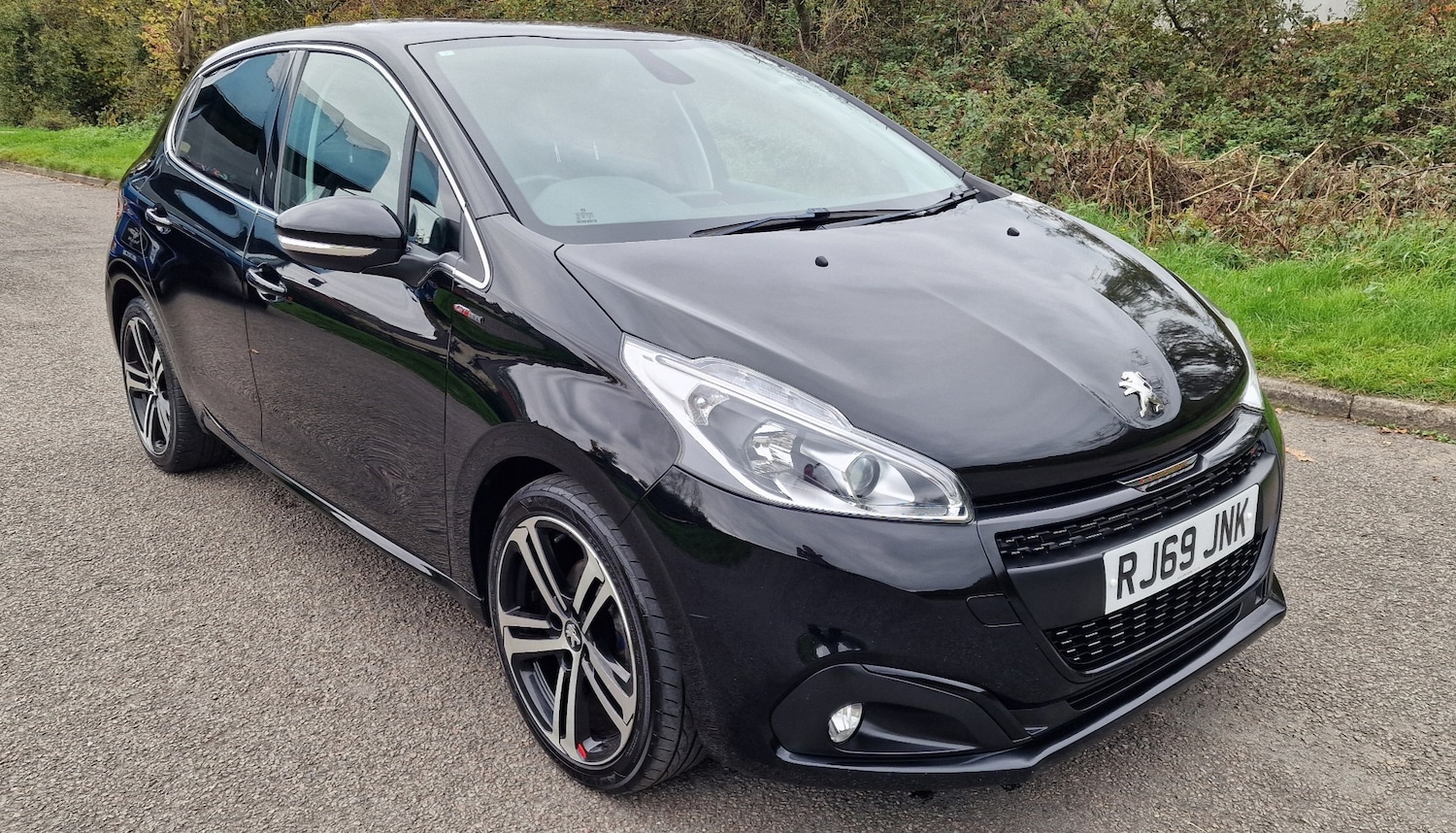 Used Peugeot 208 2019 for sale - 76274880: Photo 7